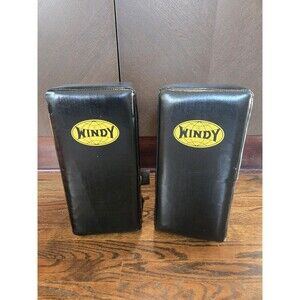 Windy Combat Sports Boxing Fight MMA Muay Thai Punch Kick Pads (Pair)